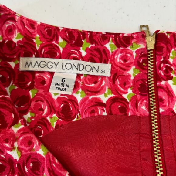 Maggie London Red Roses Fit Flare Dress 6 Tea Party Garden Mothers Day Easter - Picture 9 of 10